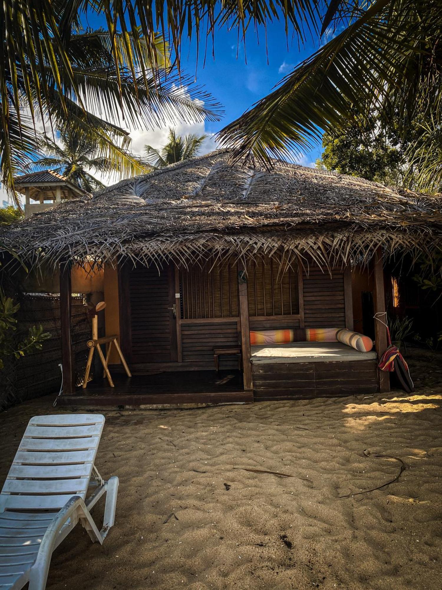 Mangrove Beach Cabana Тангалла Экстерьер фото